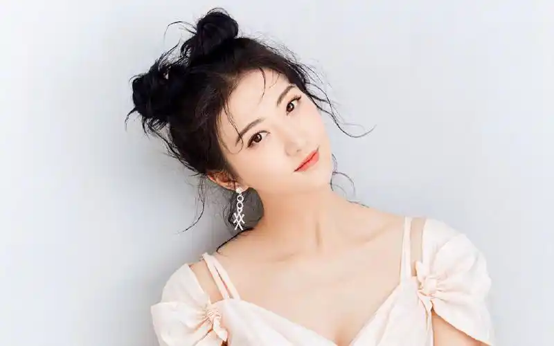 景甜时尚养眼写真桌面壁纸