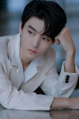 明星贵气群像##拥抱21岁的王俊凯