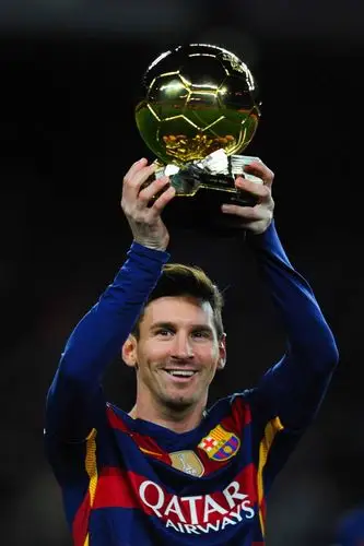 足球明星messi里奥梅西凌空抽射,高清图片,手机壁纸