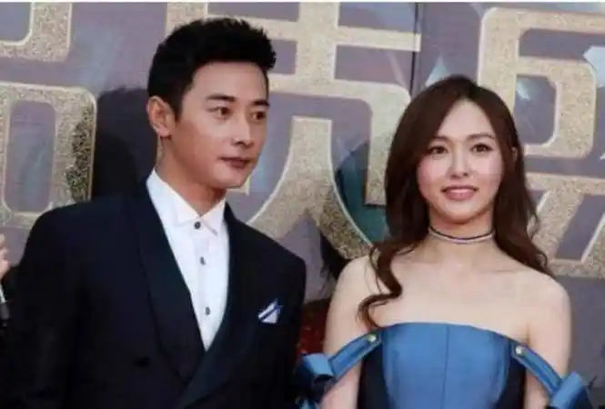 原创几年前唐嫣罗晋的伴娘团曾没人注意如今却都让人高攀不起