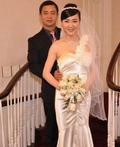 她24岁获得了影后,头婚嫁给渣男被骗,再婚嫁给了奥运冠军