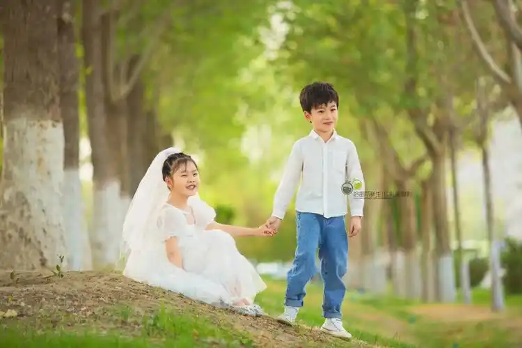 青梅竹马两小无猜的美好