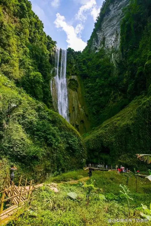 广西通灵大峡谷