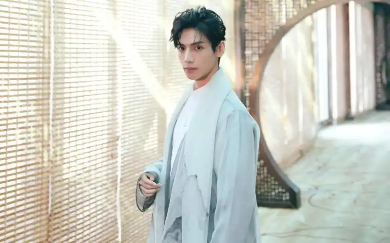 罗云熙古风写真,高清壁纸图片,大陆明星-回车桌面