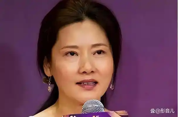 60岁何赛飞被称老太太全横店代拍抵制她捍卫自己权利错了吗