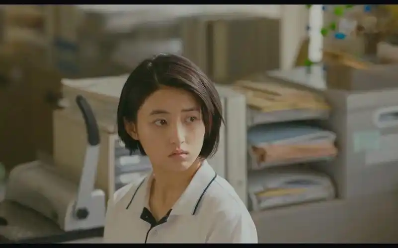 张子枫/陈辰(盛夏未来)/我们都应该学会接受喜欢的人不一定喜欢自己