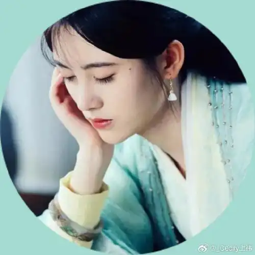 鞠婧祎超话jjy#鞠婧祎的天鹅颈#jjy#鞠婧祎照片#鞠圆框古风头像2