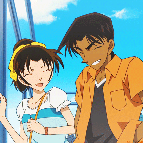 除去园子,服部平次和远山和叶这对情侣也起到了一样的效果.