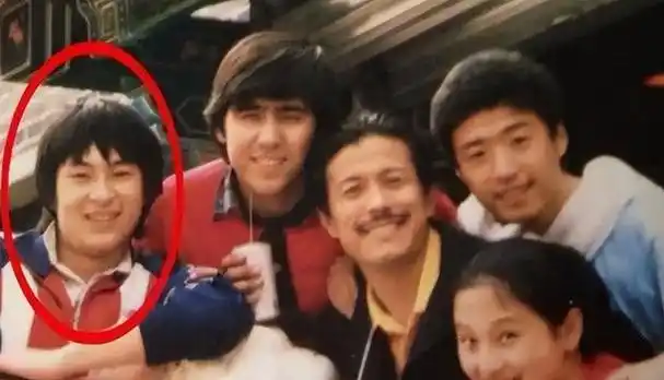 张嘉译放弃一婚杜珺后,二婚娶24亿离异富婆,现成人生赢家