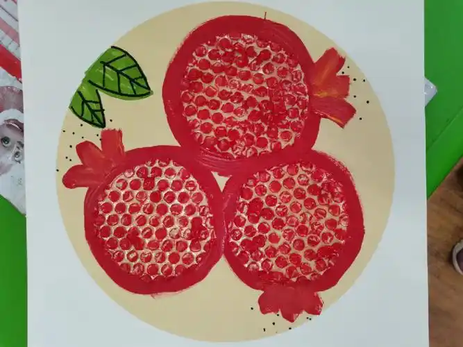 颜料画红石榴