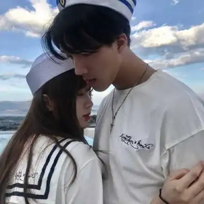 情侣图片双人配对:情头像情侣双人两张图片