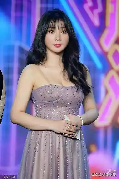 性感女神,柳岩|时尚写真图集