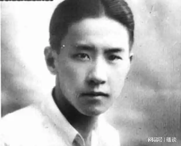 他是袁世凯之子,一生穷困潦倒独爱美色,死后尼姑,妓女争相守灵