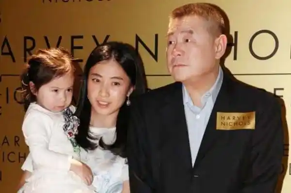 麦玲玲评说甘比面相