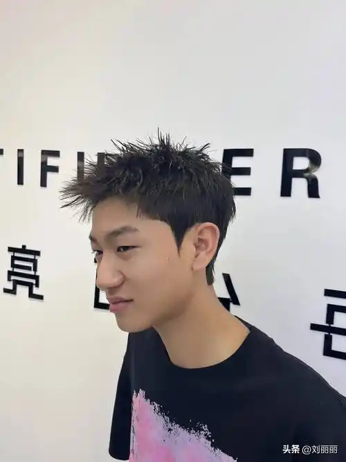 男发别乱剪,选这4种就ok,时尚精神真帅气_发型_头发_男士