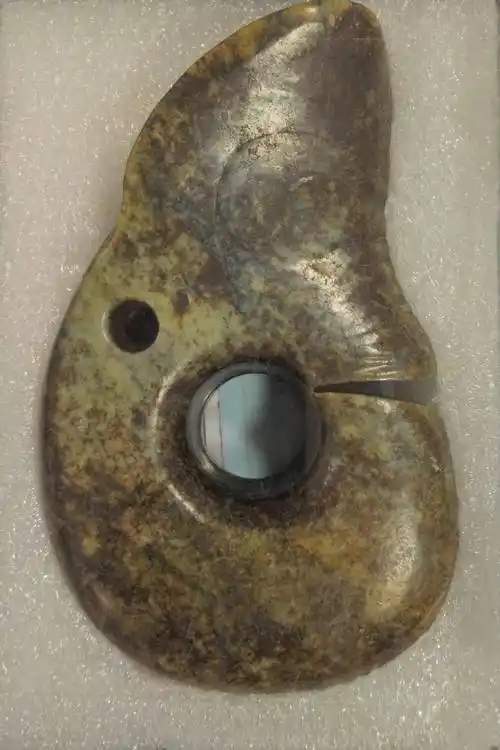 玉出红山温润中华_先民_玉器_世界