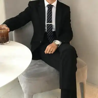 成熟男生头像图片真人