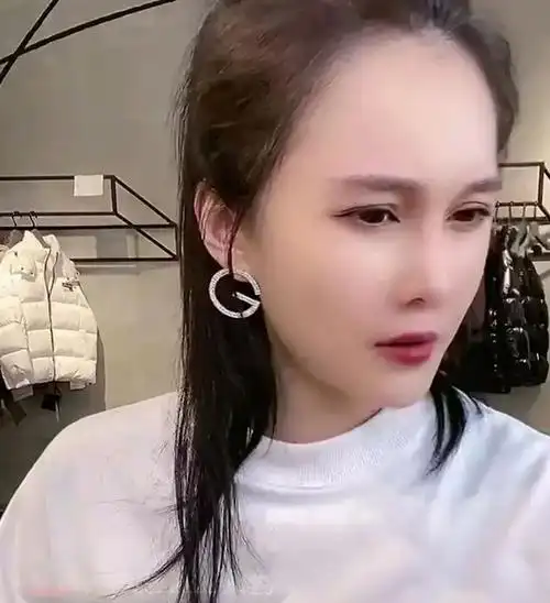 赵本山女儿球球力挺辛巴