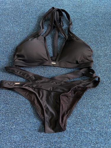 t-1泳衣女分体深v显瘦三角裤游泳衣温泉套装比基尼沙滩泳衣