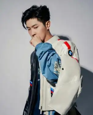 马伯骞深夜带美女回家和一女子早上同出门疑是恋情曝光