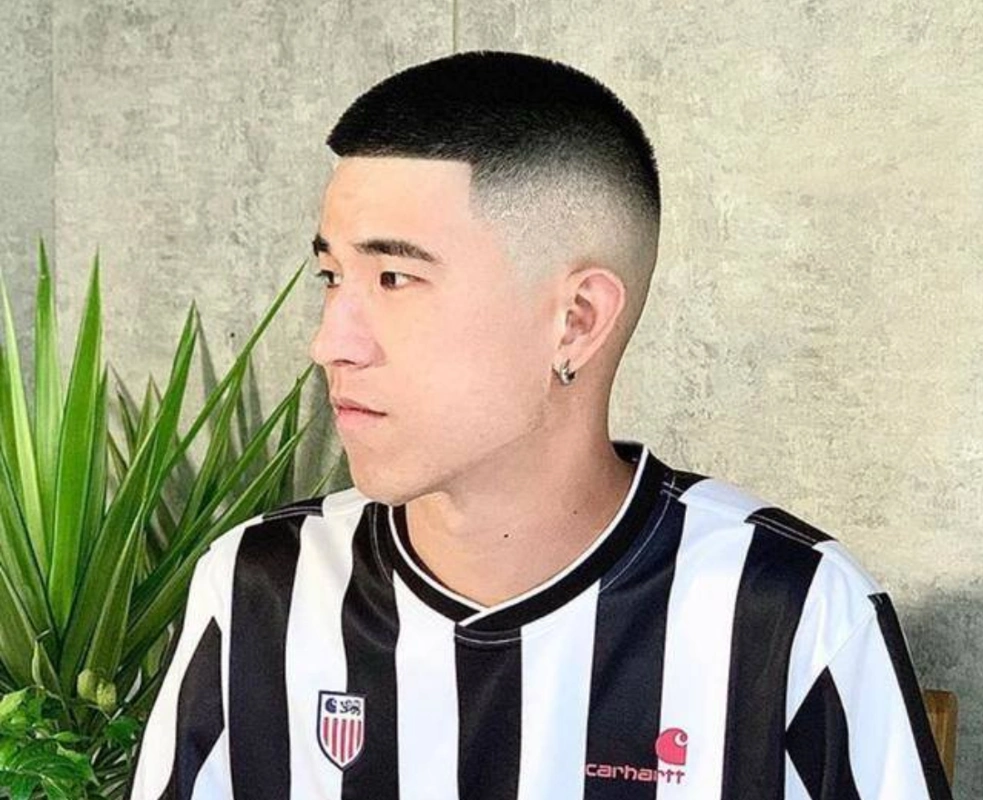 男发无论怎么剪,两侧铲短依然是主流,清爽时尚显精神_发型