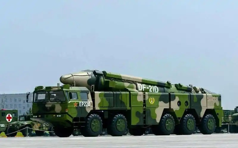 东风25为主,有效射程超1500公里,鹰击系列主要以鹰击-18反舰巡航导弹