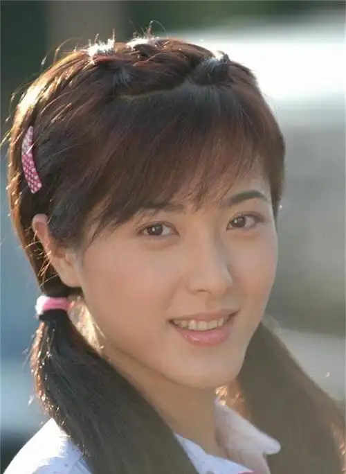 "中戏校花"曾黎的上位失败史,和为她前仆后继的影帝们