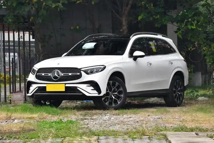 奔驰glc作为bba中唯一上榜的suv车型,在2月取得了11435辆的销量表现