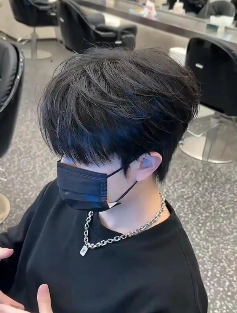 裁剪方法 9693头顶长度 8~10cm,韩式发型设计,很好修饰发型 发际