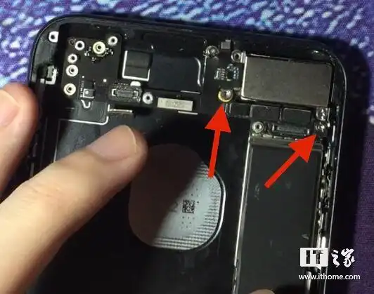 经验原创投稿苹果iphone7plus拆机换电池改装散热保姆级教程