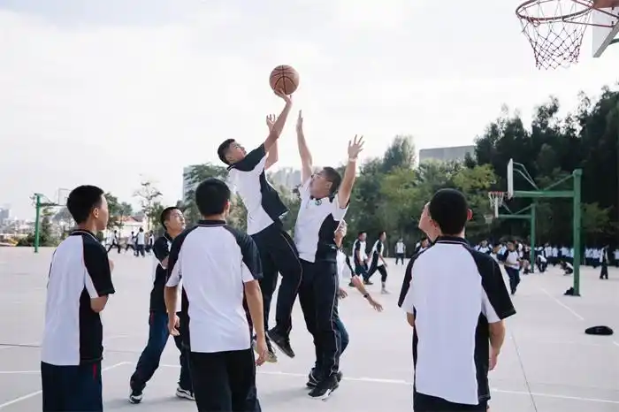 栏目3_2022昆滇名高中招生大全_昆明信息港