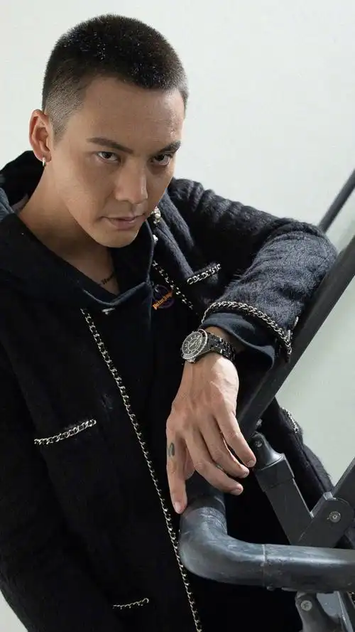 陈伟霆酷帅写真手机壁纸