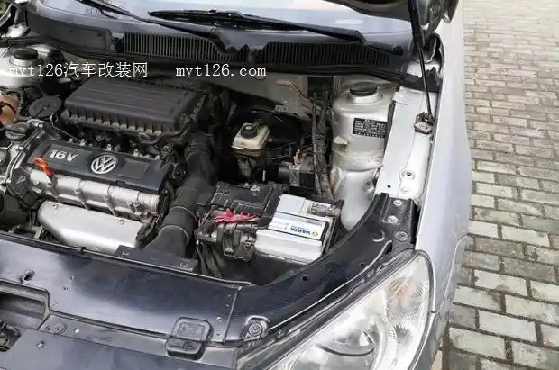 自己动手保养朗逸电瓶