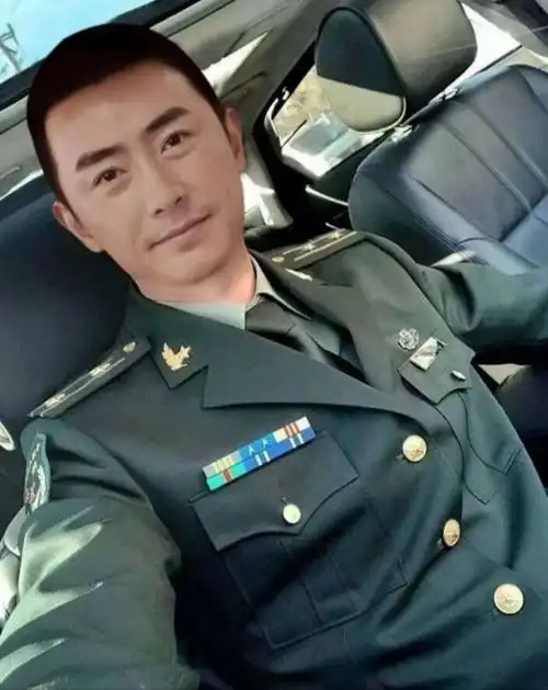 被盗走的"国泰民安脸":演员照片被p成假军官"赵胜利"行骗,有女性称