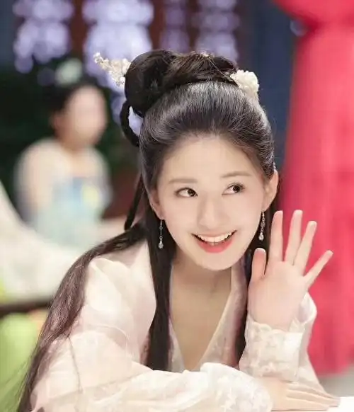 回顾:从绝望的文盲到骂脏话,赵露思终于走到今天这一步