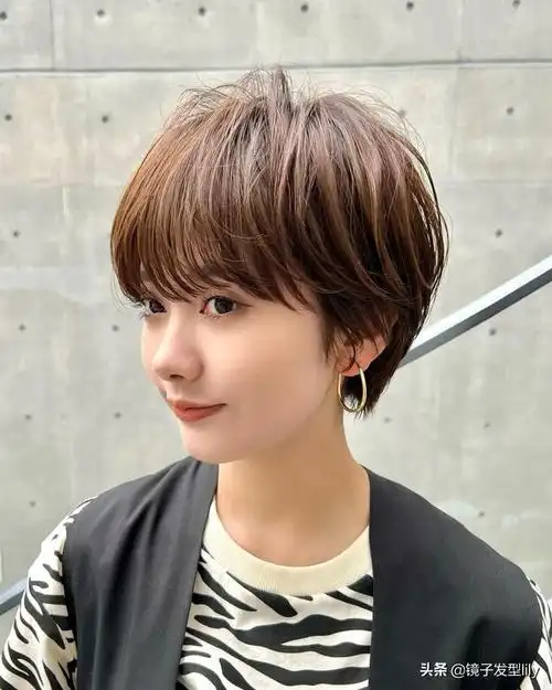 从短到长女发18款,推边短发很利落,烫发扎发真时尚