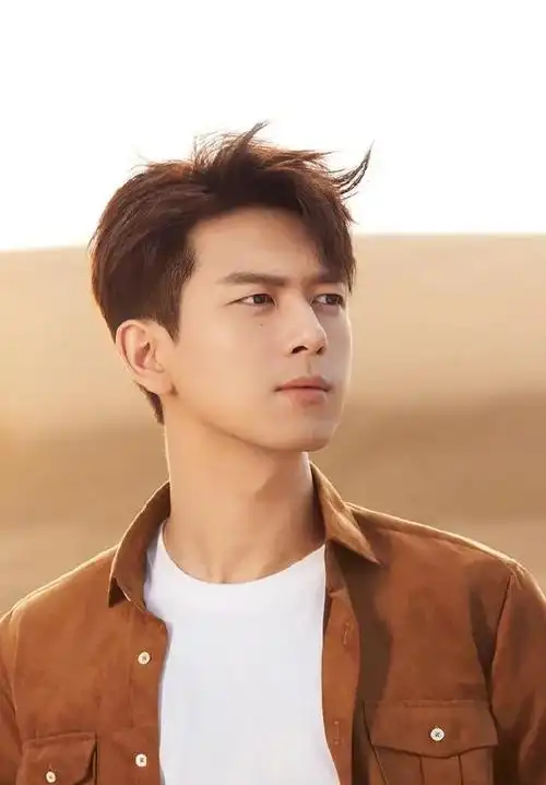 实力男星李现写真,网友:温暖又帅气!