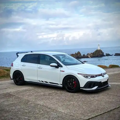 只剩情怀?8代大众高尔夫gti来袭,看这些帅气改装能否俘获你的心