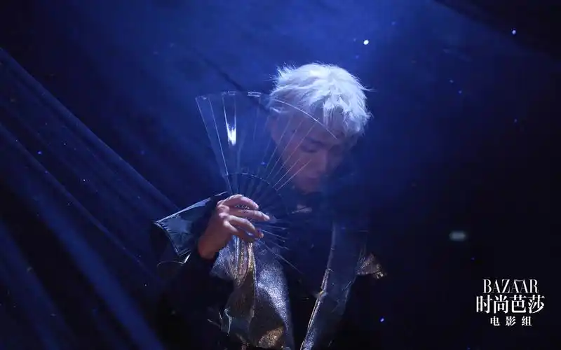 肖战银发国风高清桌面壁纸