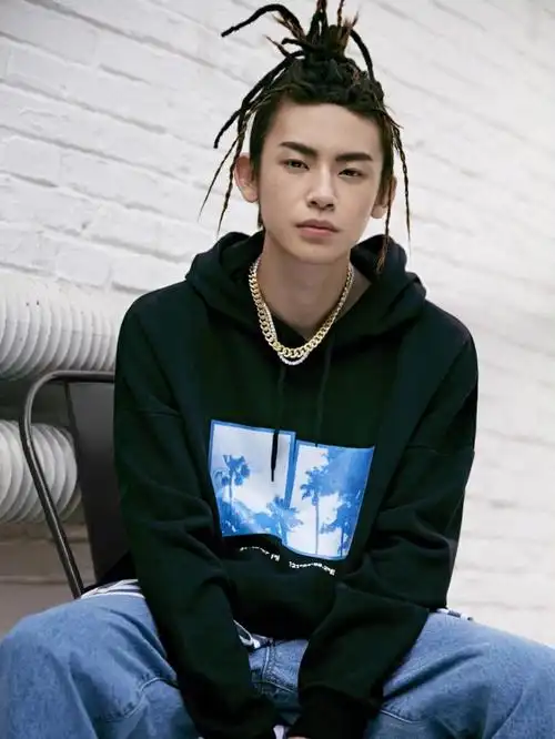 小鬼王琳凯  #脏辫