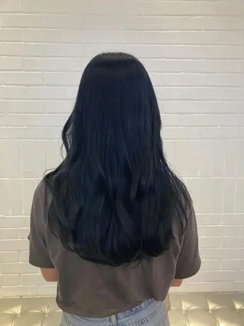 新染的藏青色我觉得很可爱