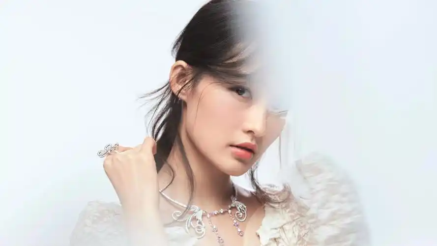 李沁图片-女星模特-美女图片-第13图-娟娟壁纸