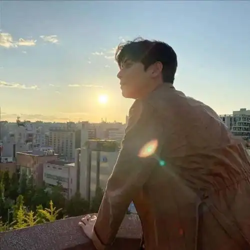 微信头像车银优