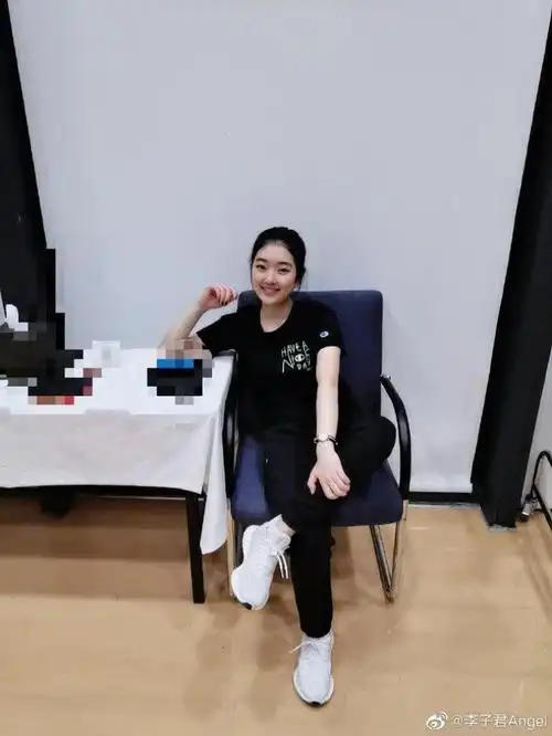 樊振东女友樊振东绯闻女友居然是亿万富豪