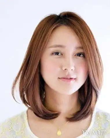 图甜美中长发梨花烫内扣 5款大圆脸妹纸适合的发型