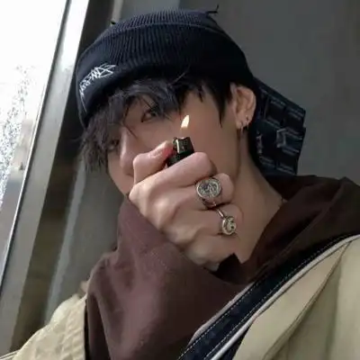 qq头像大全男生帅气冷酷 这段凑合的感情终于快要结束了