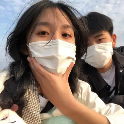 很温暖的情侣头像要抓住机会热情会睡着的