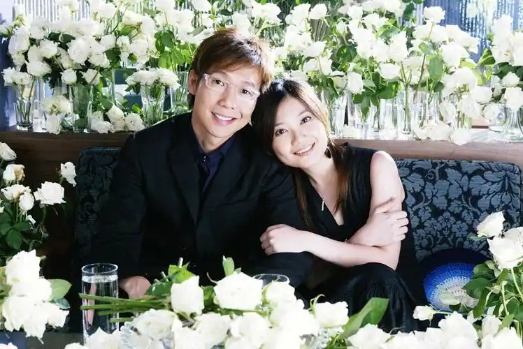 明明很爱你完整歌词-明明很爱你lrc歌词-品冠,梁静茹