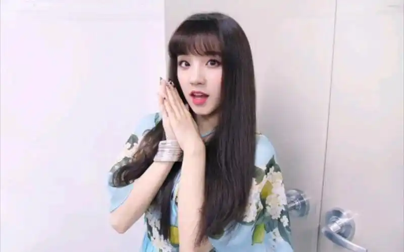 【宋雨琦】梦回出道 黑发 新人美