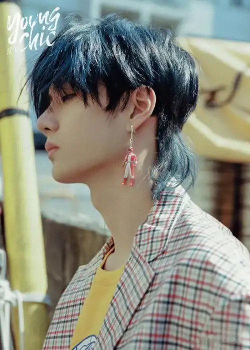 安利撕漫男王一博0000000000